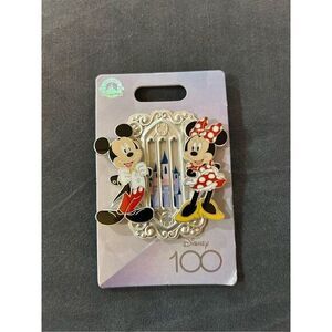 Disney 2023 Platinum 3D " 100 Years of Wonder " Mickey - Minnie - Castle Pin NEW